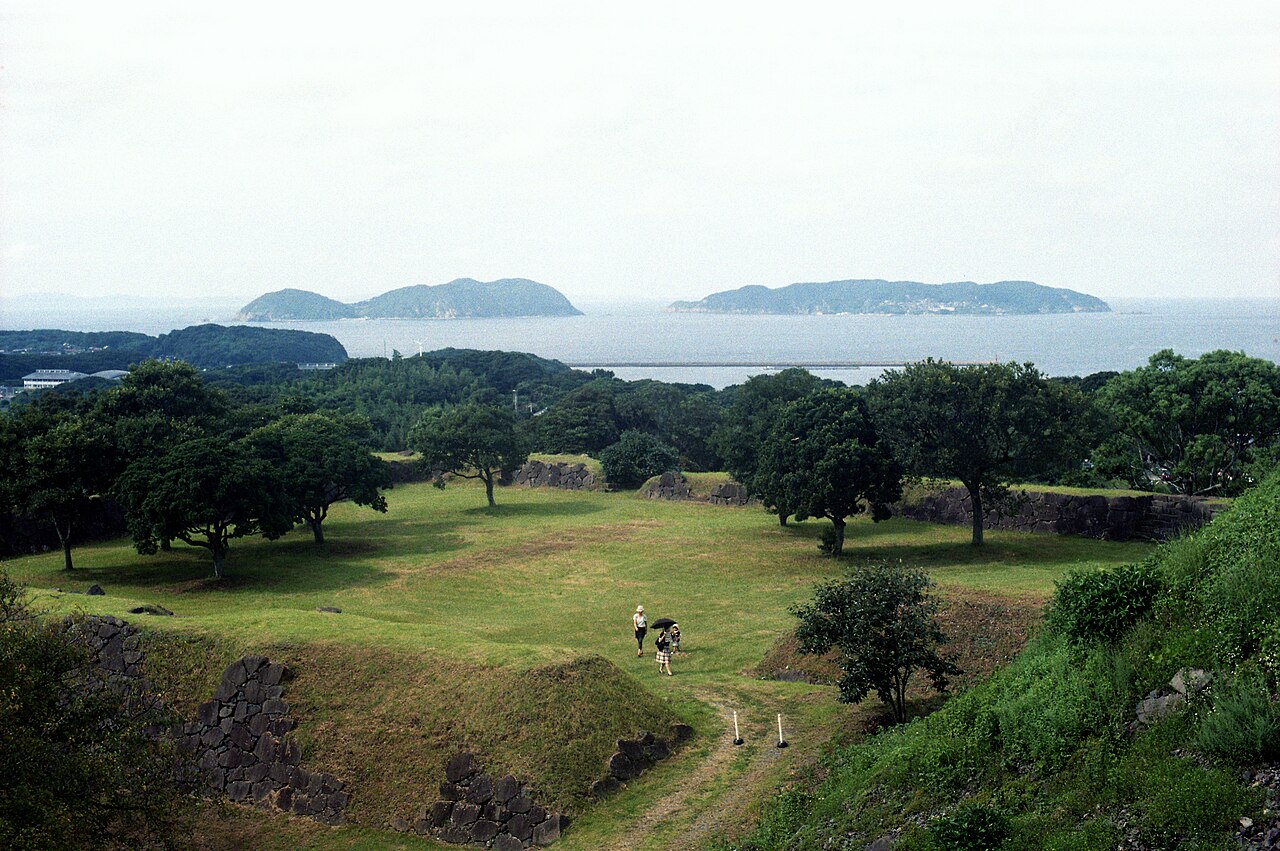 名護屋城跡から望む玄界灘と島々