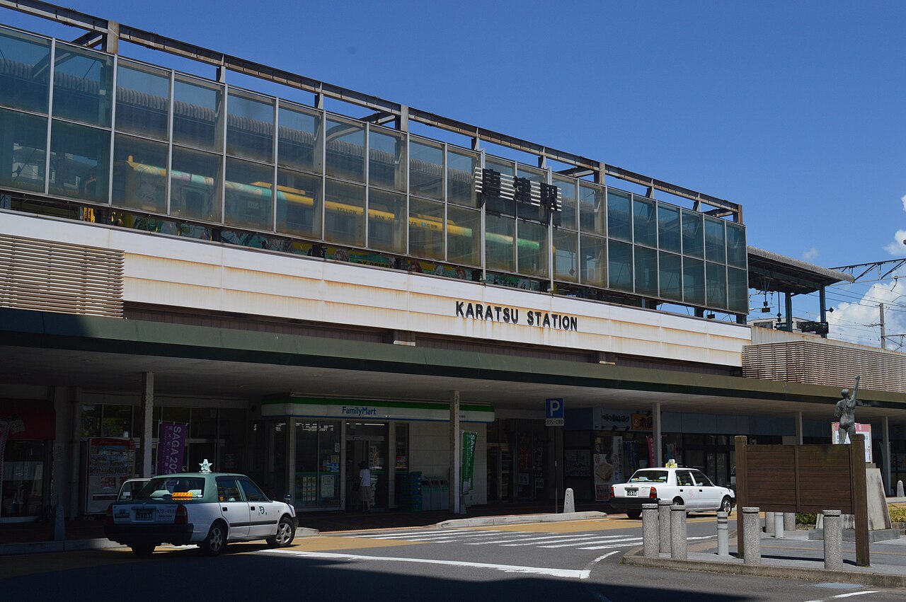 JR唐津駅の駅舎